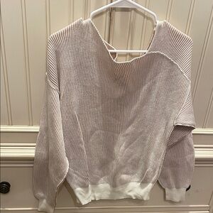 Chic Cream Ribbed Women's Sweater